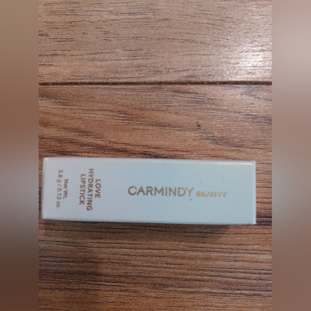 Carmindy Beauty Look Over Here Lip Crayon